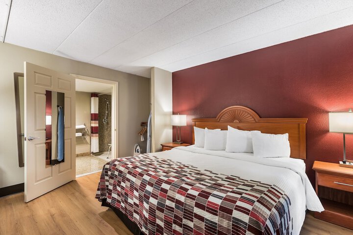 Room 8 of 22