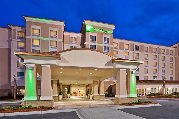 Hotel 3 of 105