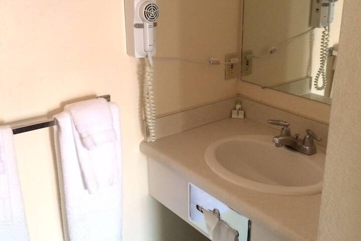 Room 13 of 13