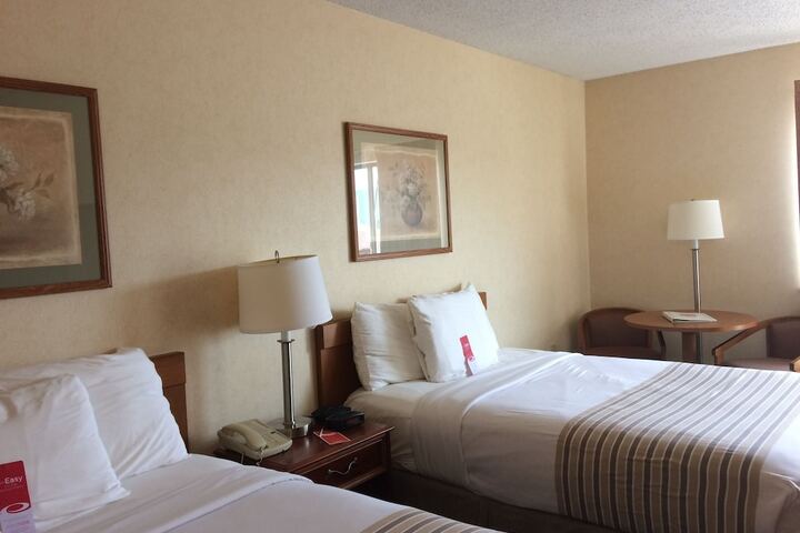 Room 10 of 43