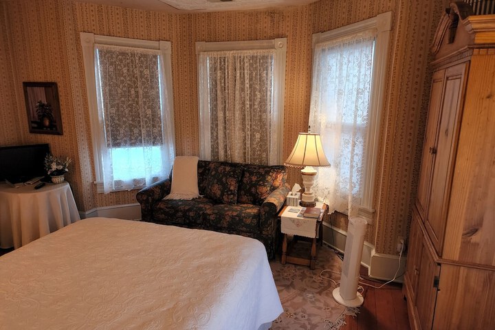 Room 19 of 23