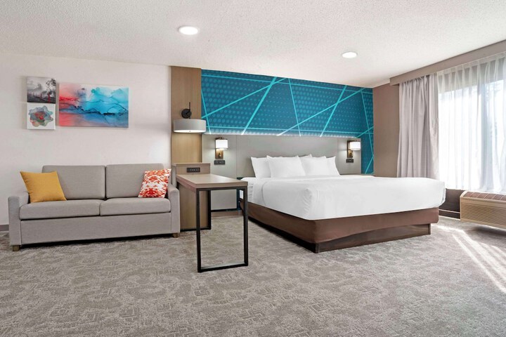 Room 20 of 39