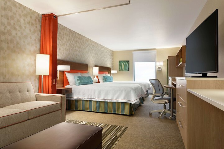 Room 10 of 37