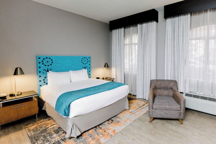 Room 21 of 61