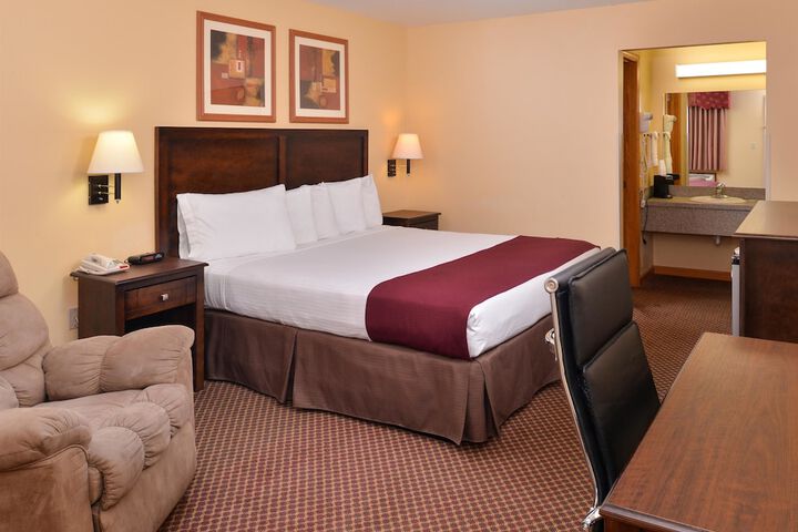 Room 6 of 15