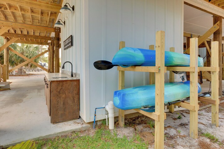 Luxe Family Condo w / Gulf View in Dauphin Island!