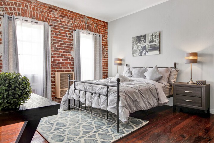 Room 15 of 29