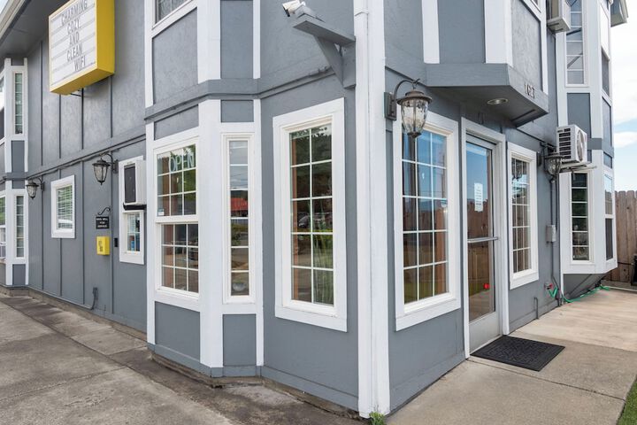 Sweet Breeze Inn
