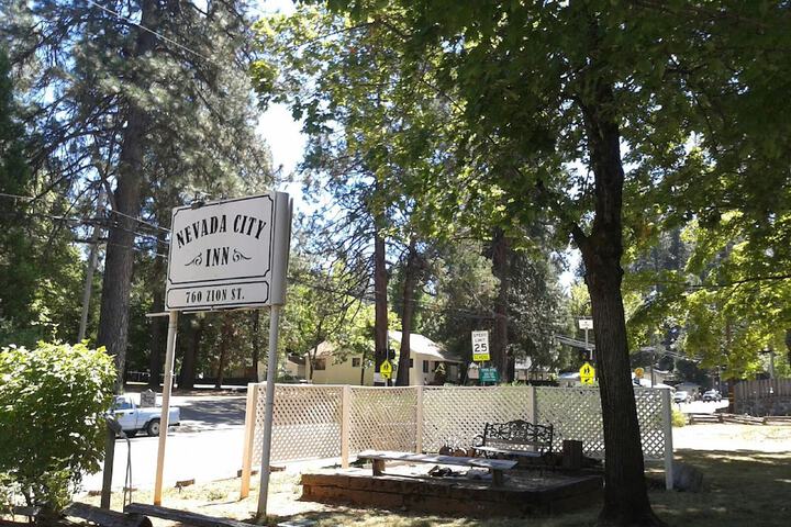 Nevada City Inn