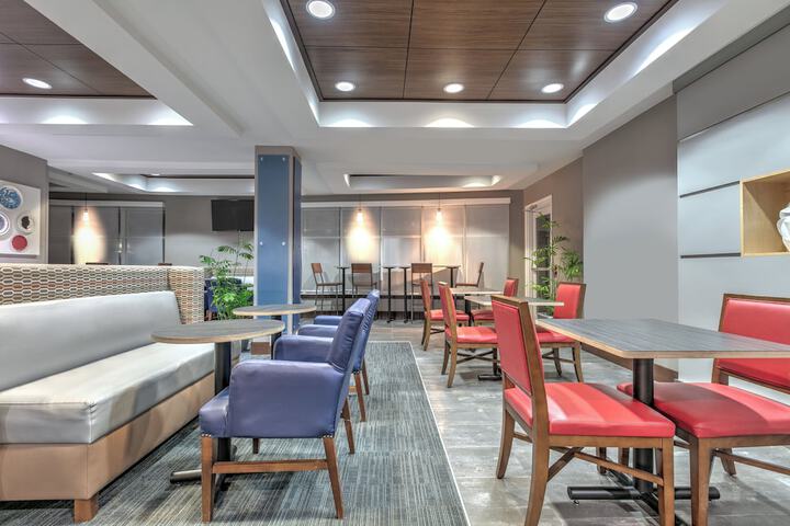 Holiday Inn Express Hotel & Suites Clute - Lake Jackson by IHG