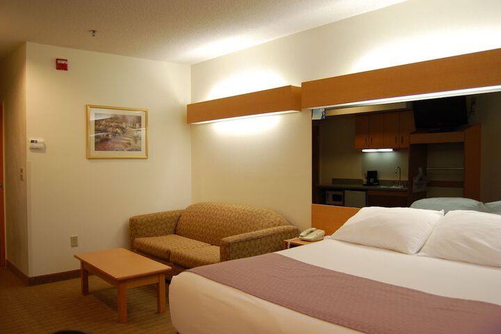 Room 44 of 50
