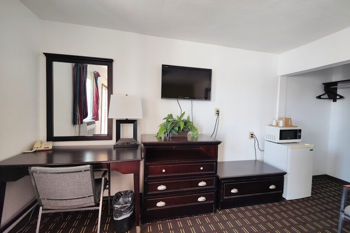 Room 19 of 24