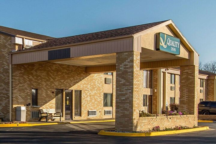 Hotel 2 of 23