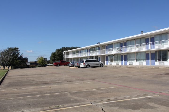 Hotel 7 of 45