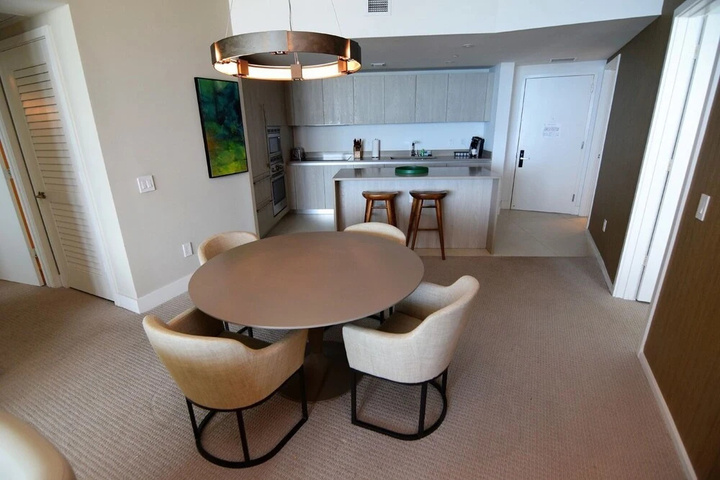 Hyde-1508 / Incredible Ocean View 2 Bed 2 Bath