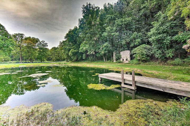 Extravagant Atglen Manor w / Private 60-acre Land!