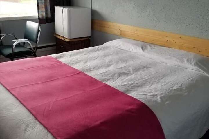 Room 16 of 24