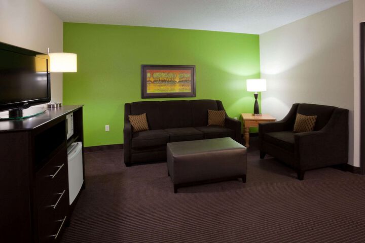 Room 16 of 27