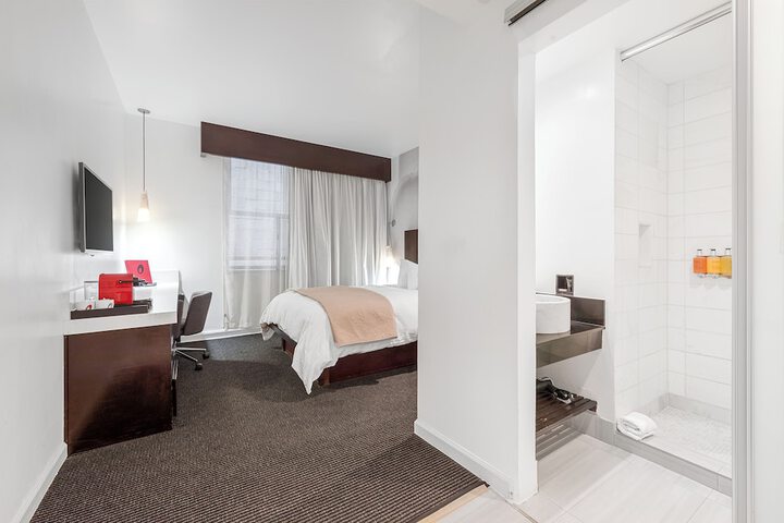 Room 41 of 112
