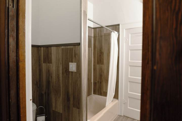 Room 122 of 234