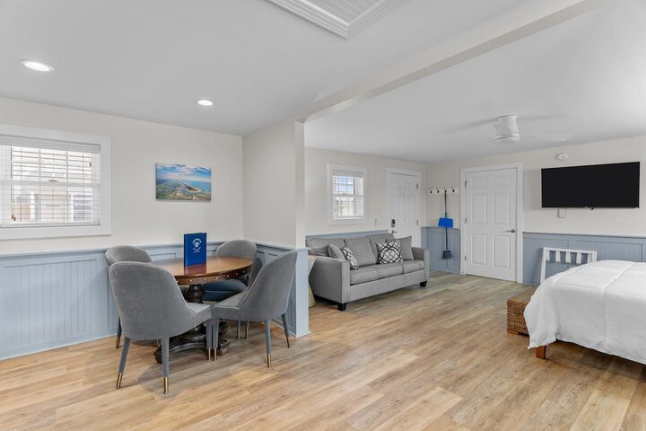 Loggerhead Inn & Suites