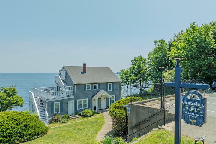The Yankee Clipper Inn