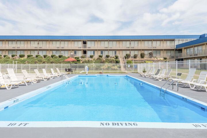 Pool 2 of 20