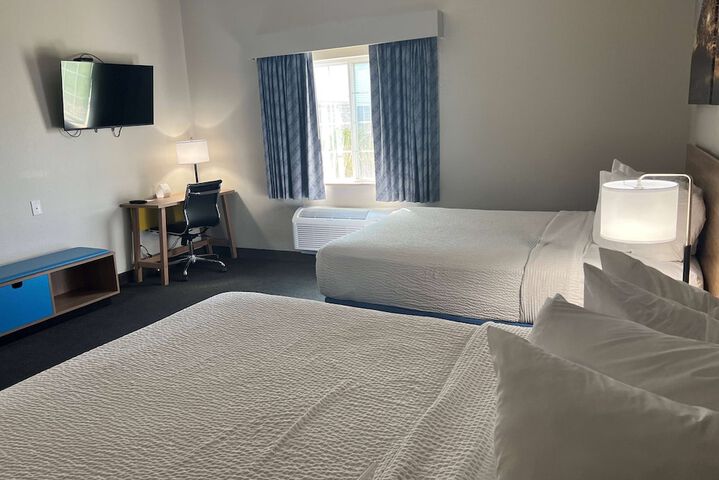 Room 34 of 40