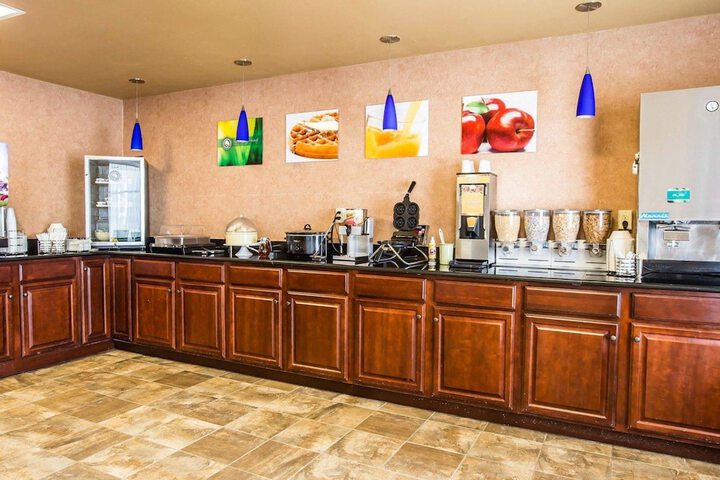 Breakfast/Coffee Service 33 of 36