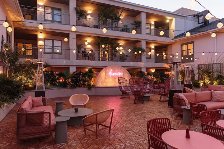 Hotel Exterior 90 of 91