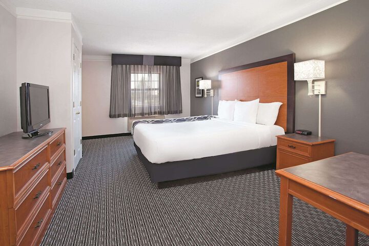Room 14 of 23