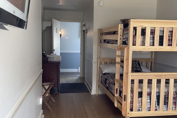 Room 62 of 99