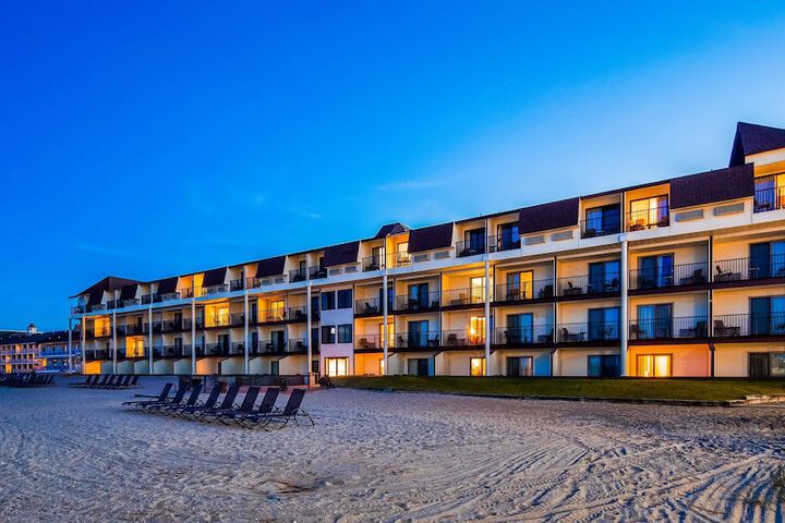 Best Western Plus Dockside Waterfront Inn