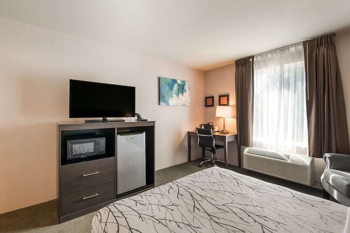 Room 9 of 31