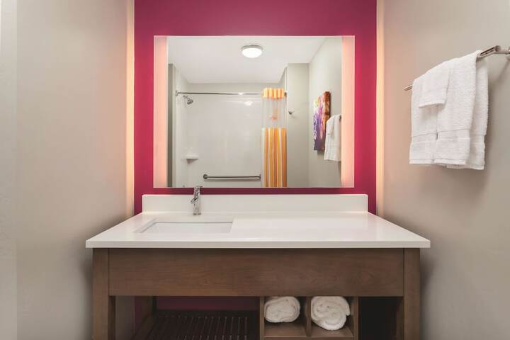Room 15 of 35
