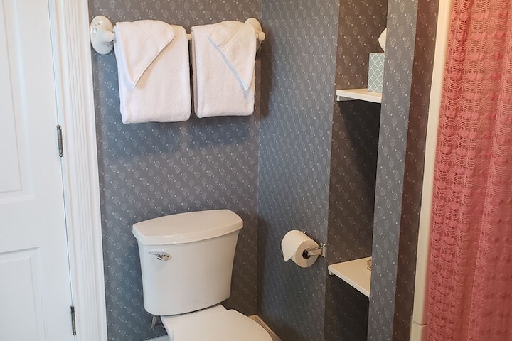 Hudson Manor Bed and Breakfast