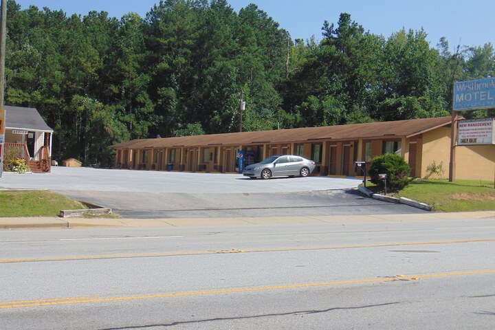 Hotel 5 of 40