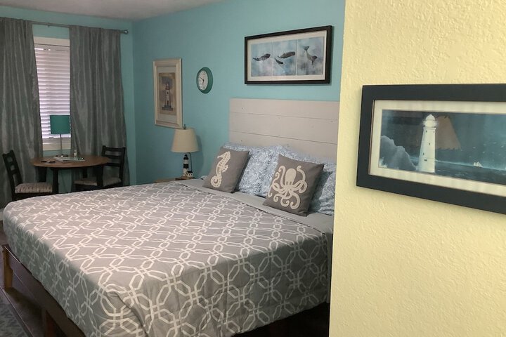 Room 104 of 200
