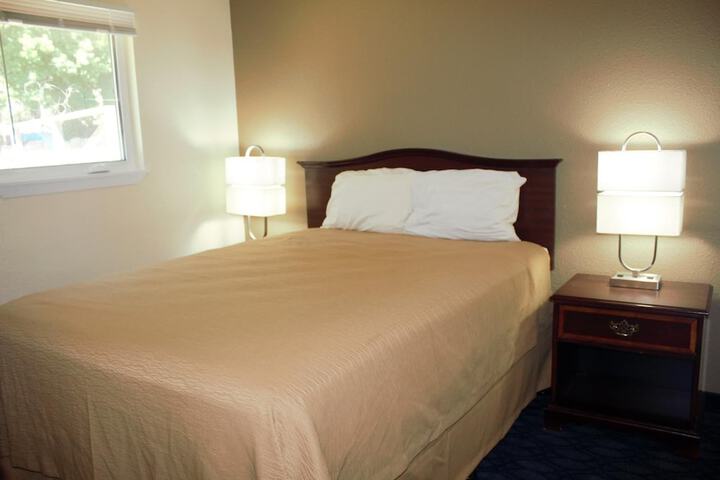 Room 13 of 24