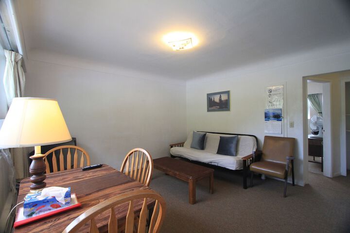 Room 16 of 21
