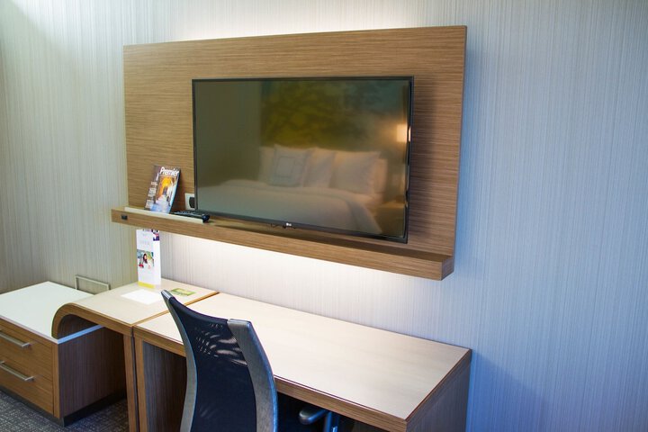 Room 21 of 74