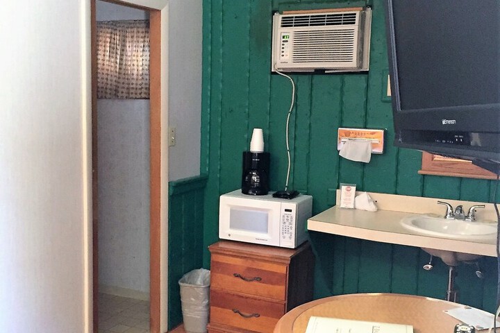 Z Bar Motel