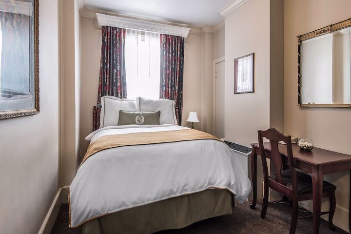 Hotel Bothwell Sedalia Central District an Ascend Collection Hotel