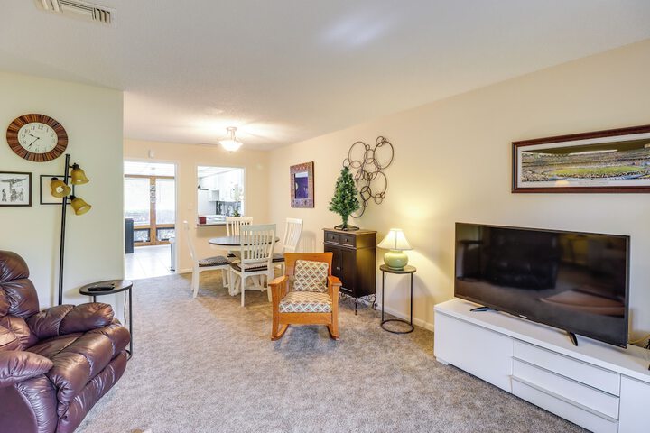 2 Mi to Rainbow Springs: Dunnellon Townhome