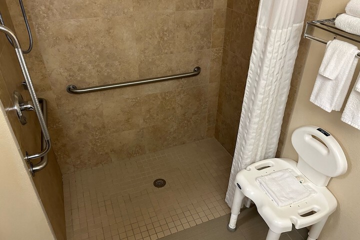 Quality Inn & Suites Bradford