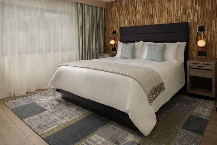 Casa Mani Resort Napa Valley Curio Collection by Hilton
