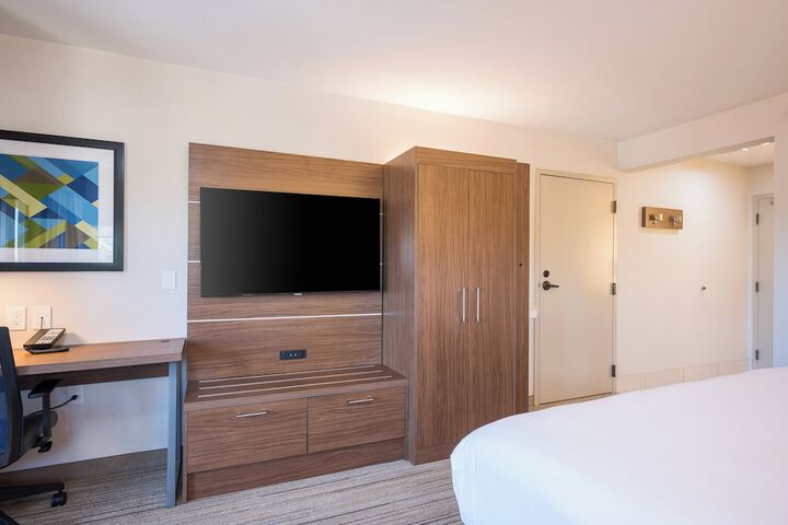Holiday Inn Express Grover Beach-Pismo Beach Area by IHG