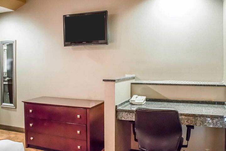 Room 47 of 62