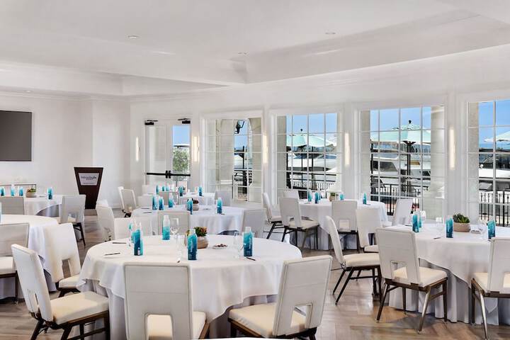 Balboa Bay Resort