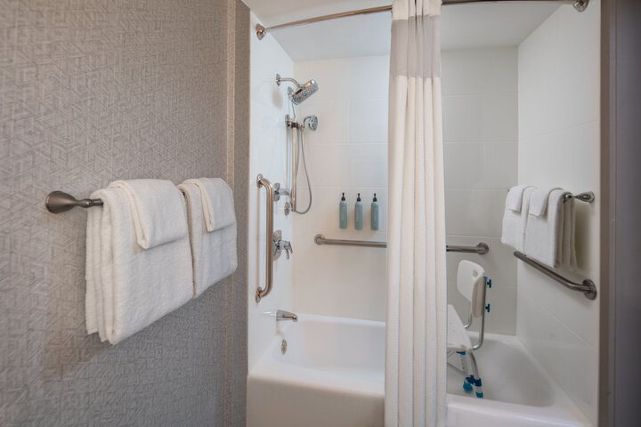 Courtyard Miami in Coral Gables by Marriott